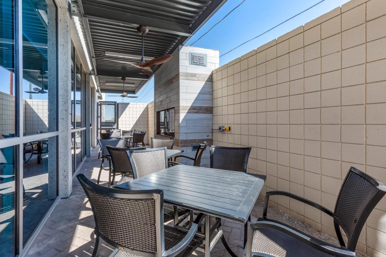 Holiday Inn Express & Suites - Phoenix Dwtn - State Capitol By Ihg Esterno foto